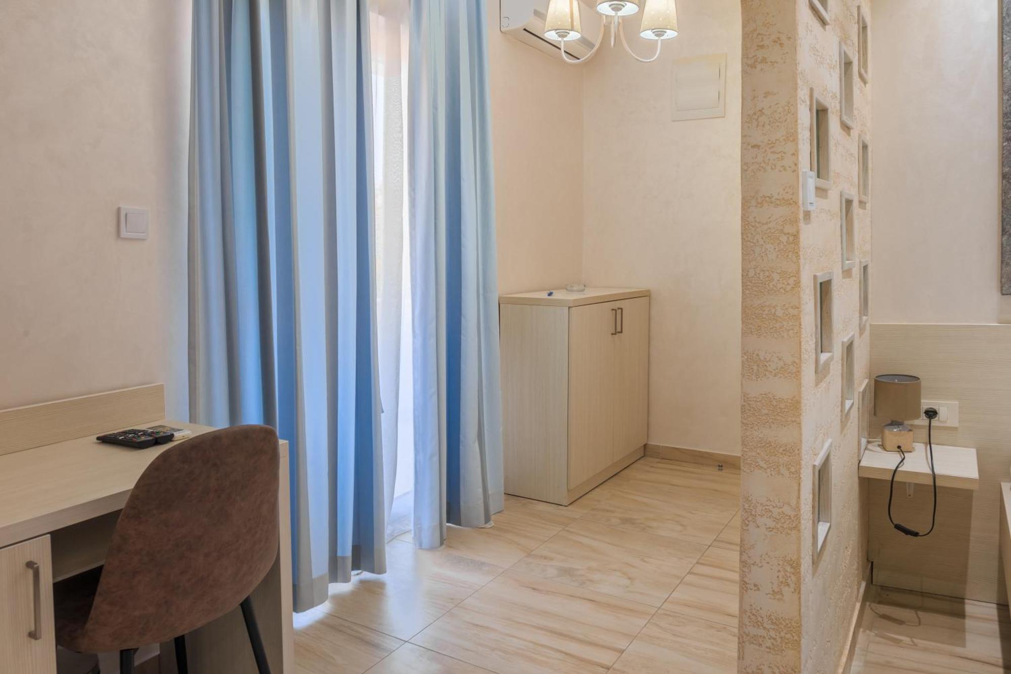 Hotel Maksim